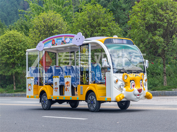 燃油观光车：开挂旅行的舒适选择