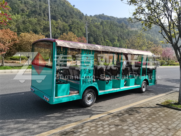 泼水节观光车，穿越时空的文化之旅